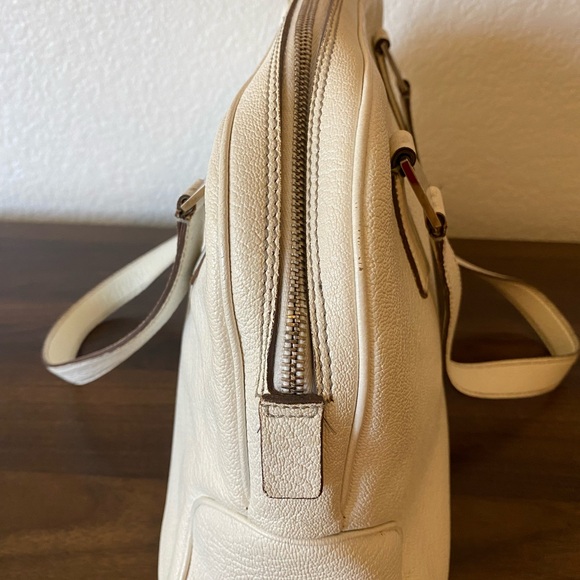 SALVATORE FERRAGAMO Leather Bag. - Picture 11 of 16